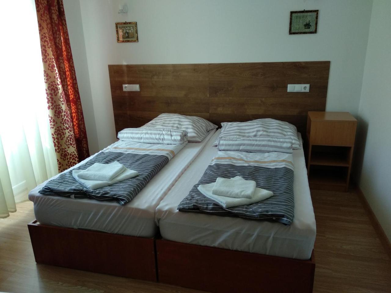 Acopark Vendeghaz Hotell Debrecen Eksteriør bilde